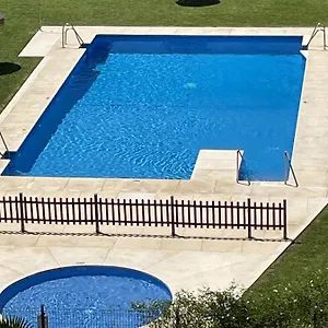 https://encantador-piso-con-terraza-y-piscina.es-andalucia.com
